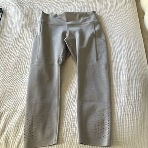 Nike capri workout pants